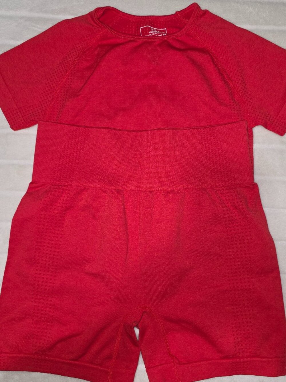 Sytiz Red Seamless 2-Piece Workout Set - M